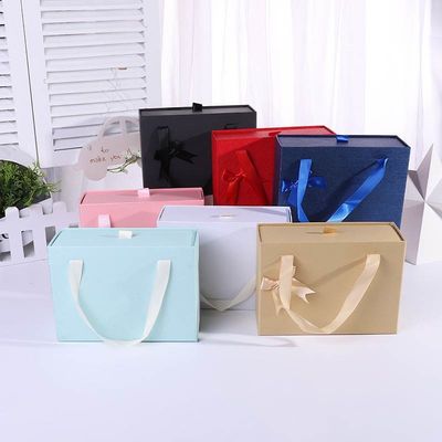 Ανακυκλώσιμο Custom Logo Luxury Rigid Pull Out Clothing Packaging T-shirt ρούχα χαρτί συρτάρι κουτί ρούχων