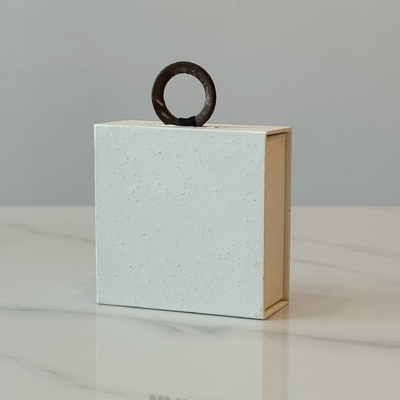 Κοσμήματα Κολιέ Λευκό Προσωπικό Σχεδιασμό Μαγνητική Παρουσίαση Κουτί Προσαρμοσμένο Λογικό Δαχτυλίδι Κολιέ Κολιέ Βάλερο Συσκευή Χάρτινο κουτί