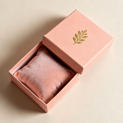 Προσαρμοσμένο σχεδιασμό Λούξυ Κωδικός δώρων Εμφυτοποιημένο πράσινο άκαμπτο χαρτί Κοσμήματα Κουτί για δαχτυλίδια και σκουλαρίκια Αποθήκευση αξεσουάρ μόδας