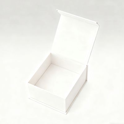 A5 Shallow Empty Black Magnetic Gift Boxes for Retail Packing Paperboard with Stamping and Vanishing Printing